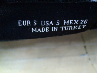 Jupe Zara de la taille S, de couleur noir de denim
