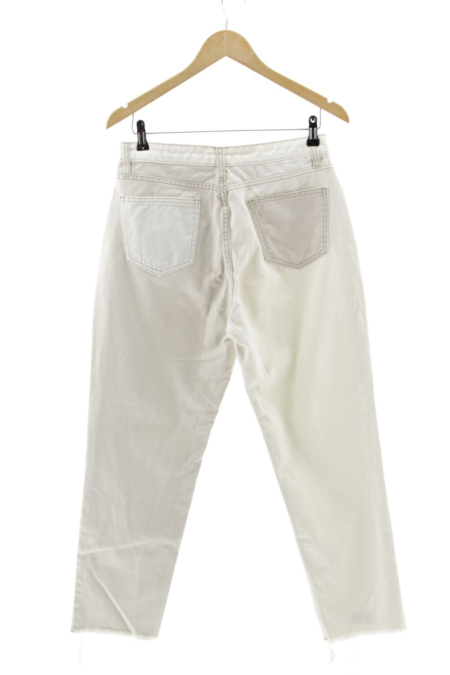 Vaqueros de Stradivarius de la talla 40, de color blanco de ropa vaquera