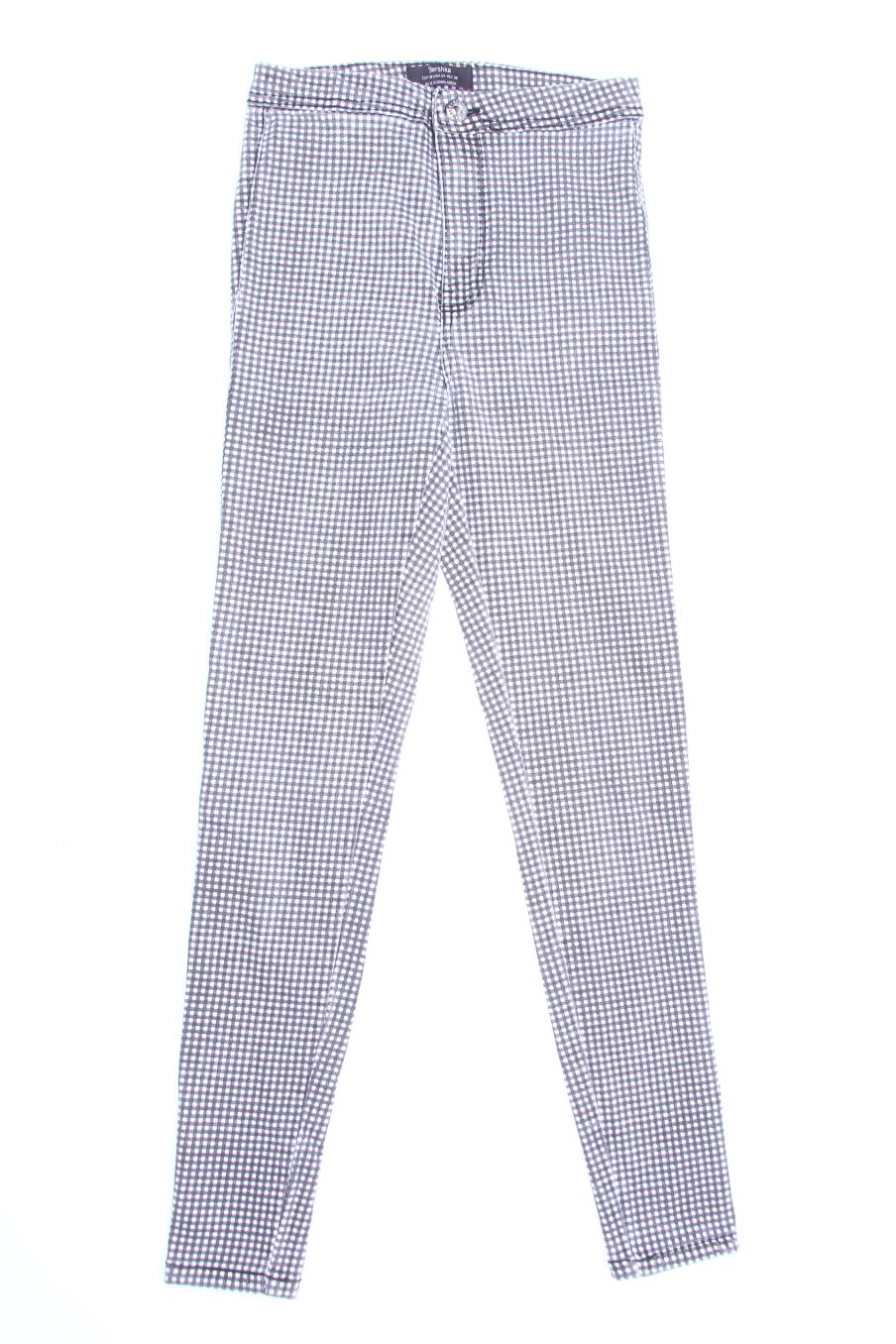 Jeans Bershka de la taille 36, de couleur carreaux