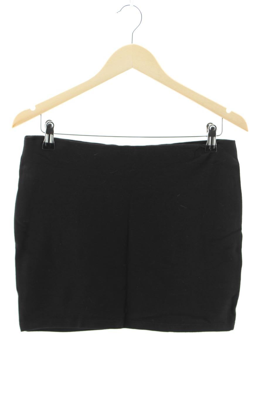 Falda de Bershka de la talla L, de color negro