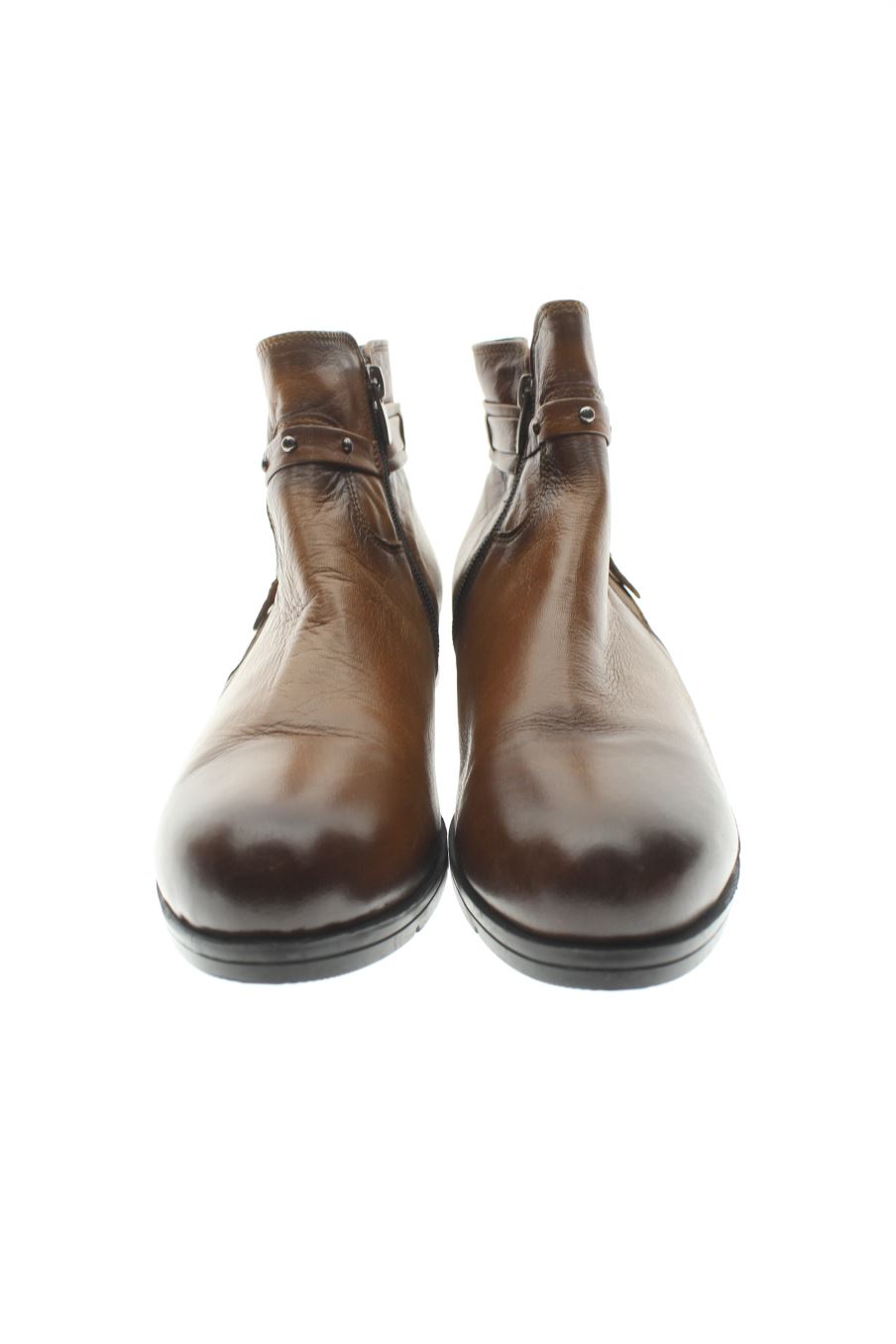 Botines de Pedro Torres de la talla 41, de color marrón de