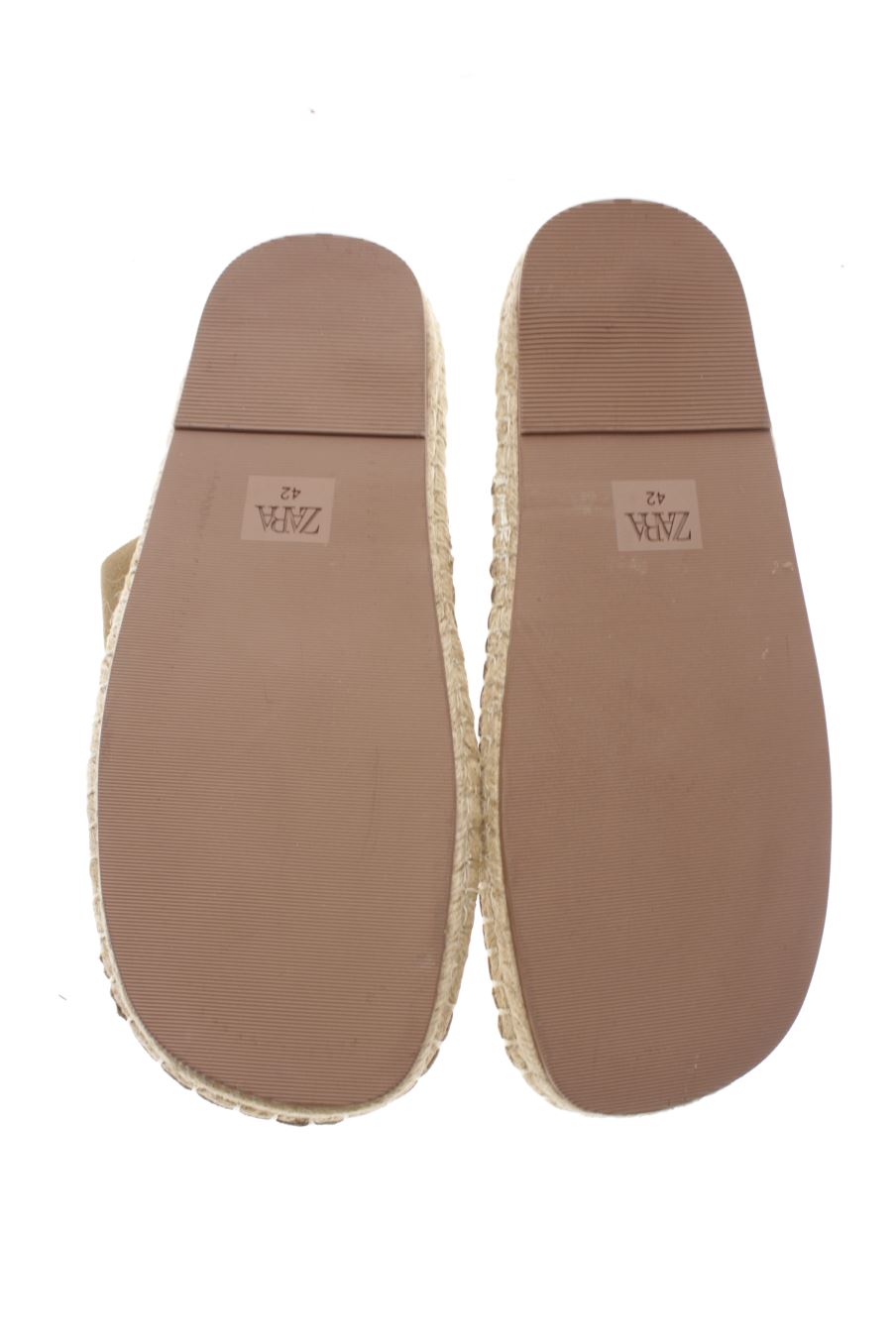 Sandalias de Zara de la talla 42