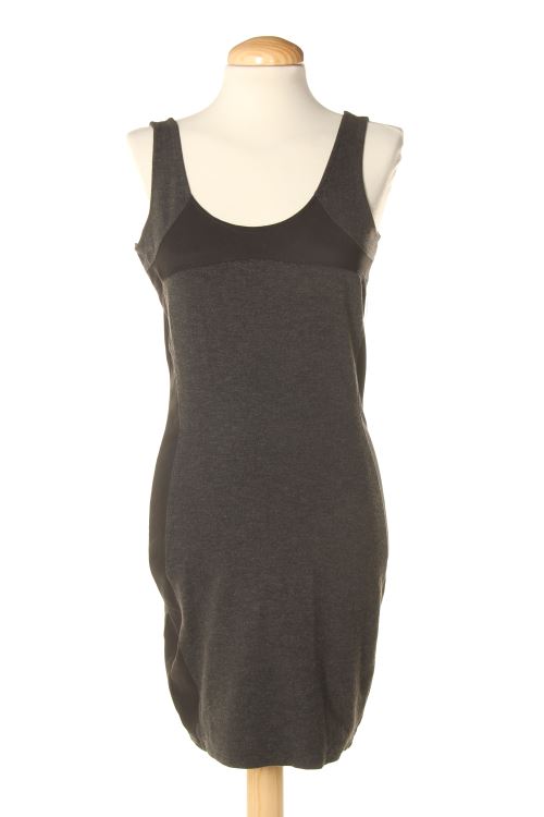 Einfaches Kleid