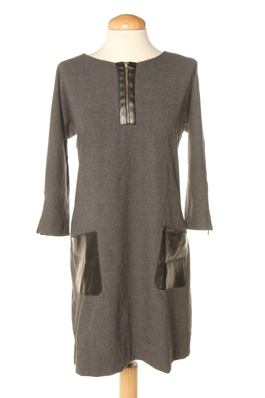 Robe casual Queenie de la taille S, de couleur gris
