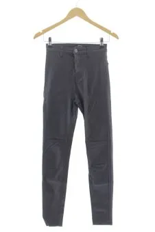 Jeans 36 Stradivarius, photo 1 sur 2