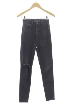 Jeans 32 Stradivarius, photo 1 sur 2