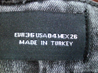Jeans Zara de la taille 36, de couleur gris de denim