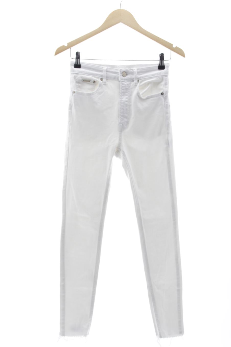 Vaquero de Stradivarius de la talla 36, de color blanco de ropa vaquera