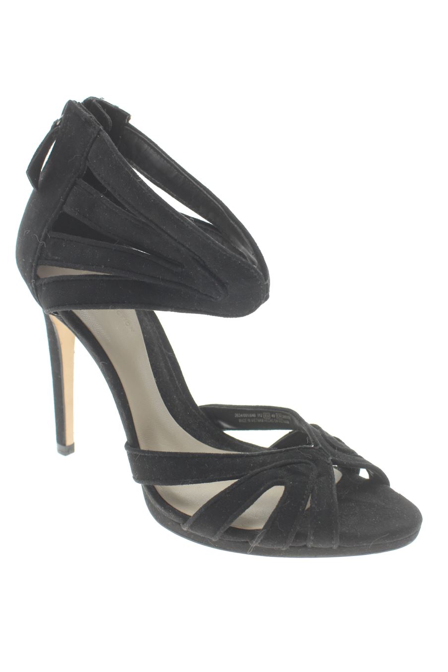 Sandalias tacon de Zara de la talla 40, de color negro de