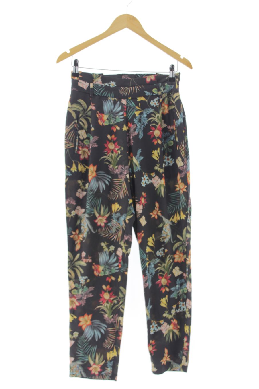Pantalón de Stradivarius de la talla 36, de color flores