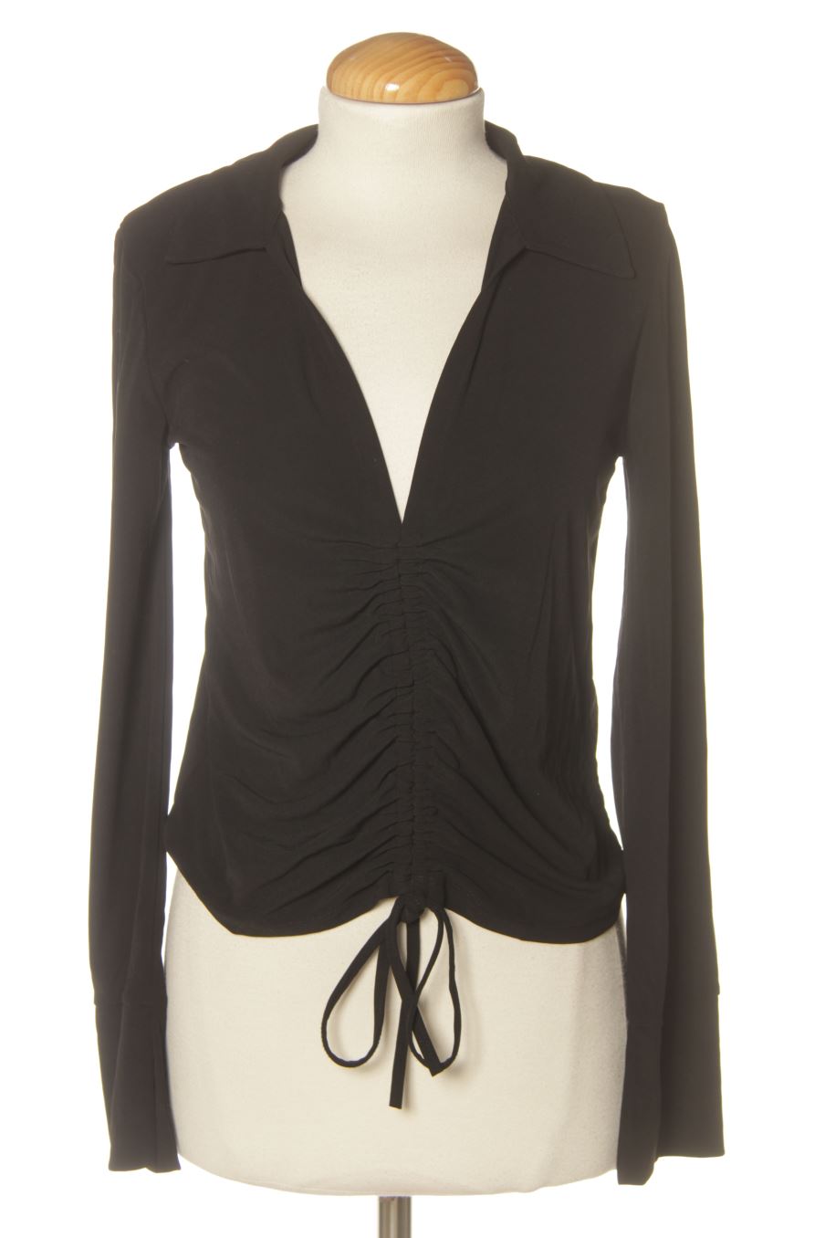 Blusa de manga larga de Zara de la talla S, de color negro