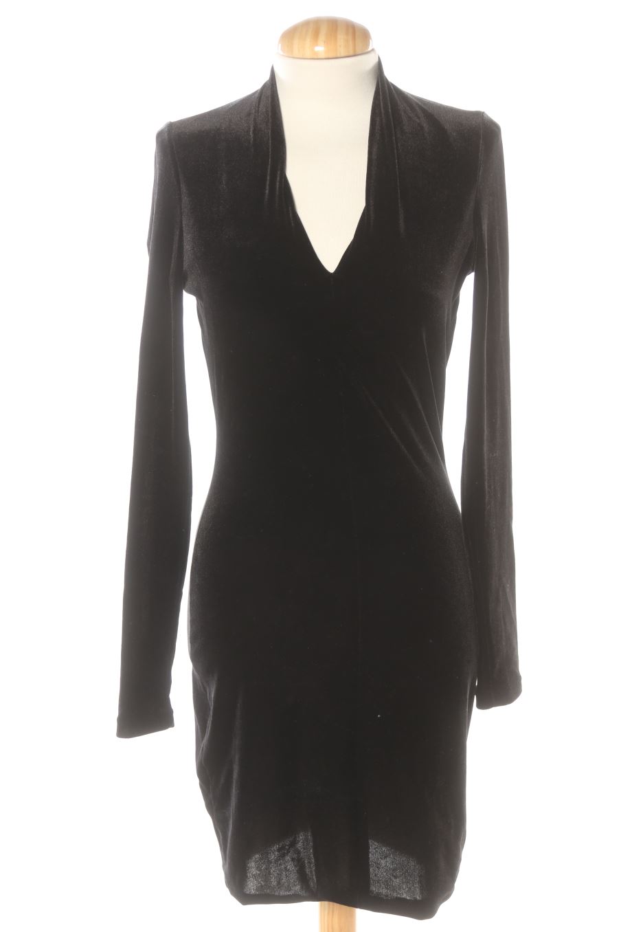 Robe casual Mango de la taille S, de couleur noir de velours