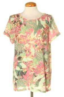 T-shirt M Only