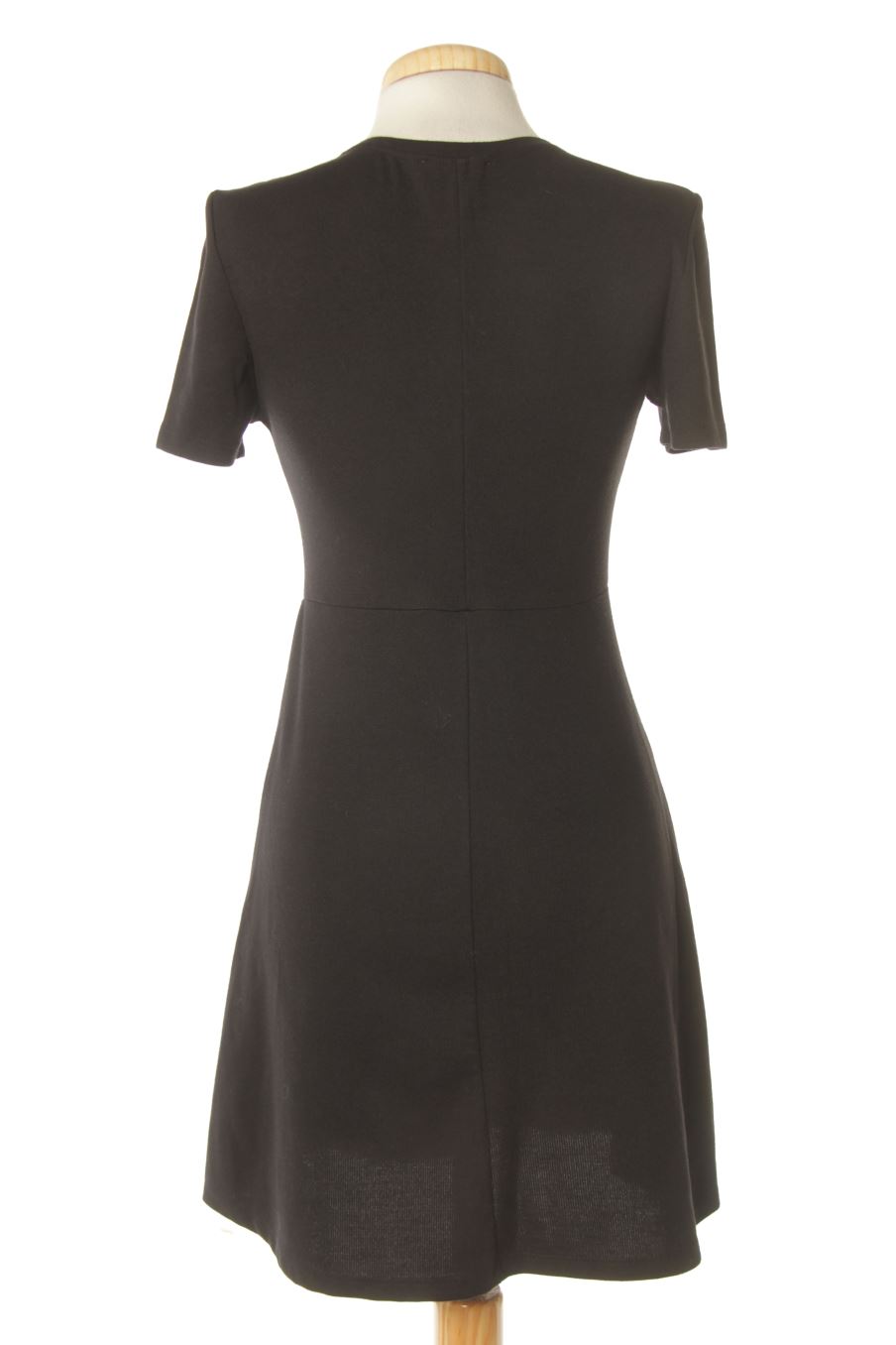 Vestido casual de Trf (ZARA) de la talla S, de color negro