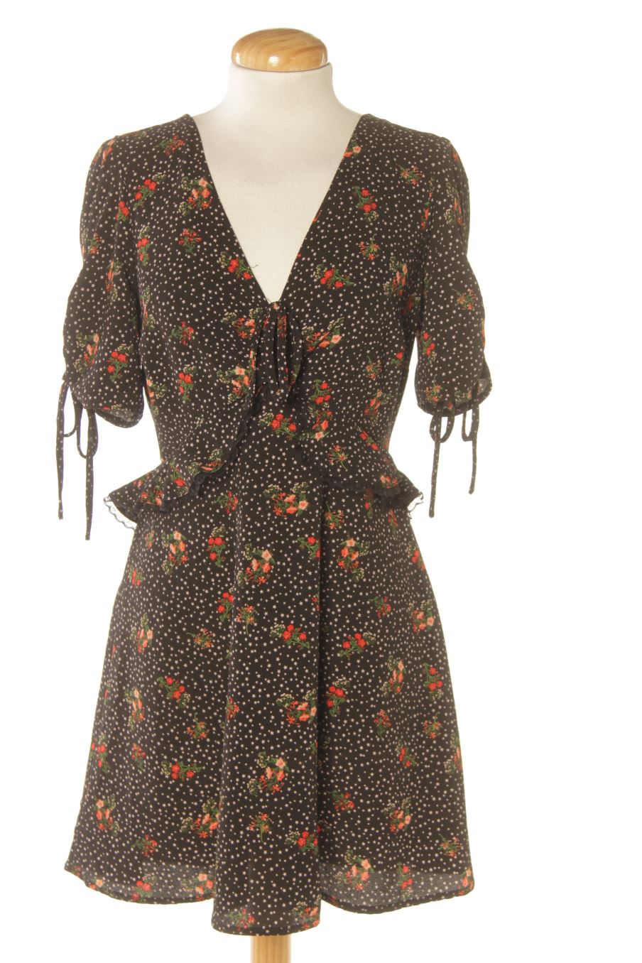 Einfaches Kleid von new look Größe 38, Farbe Geblümt, für