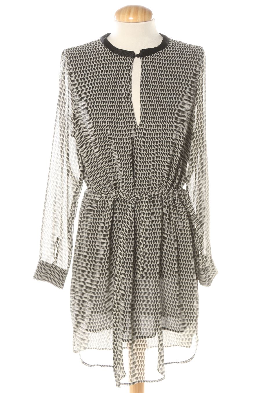 Robe casual Mango de la taille XS, de couleur imprimés