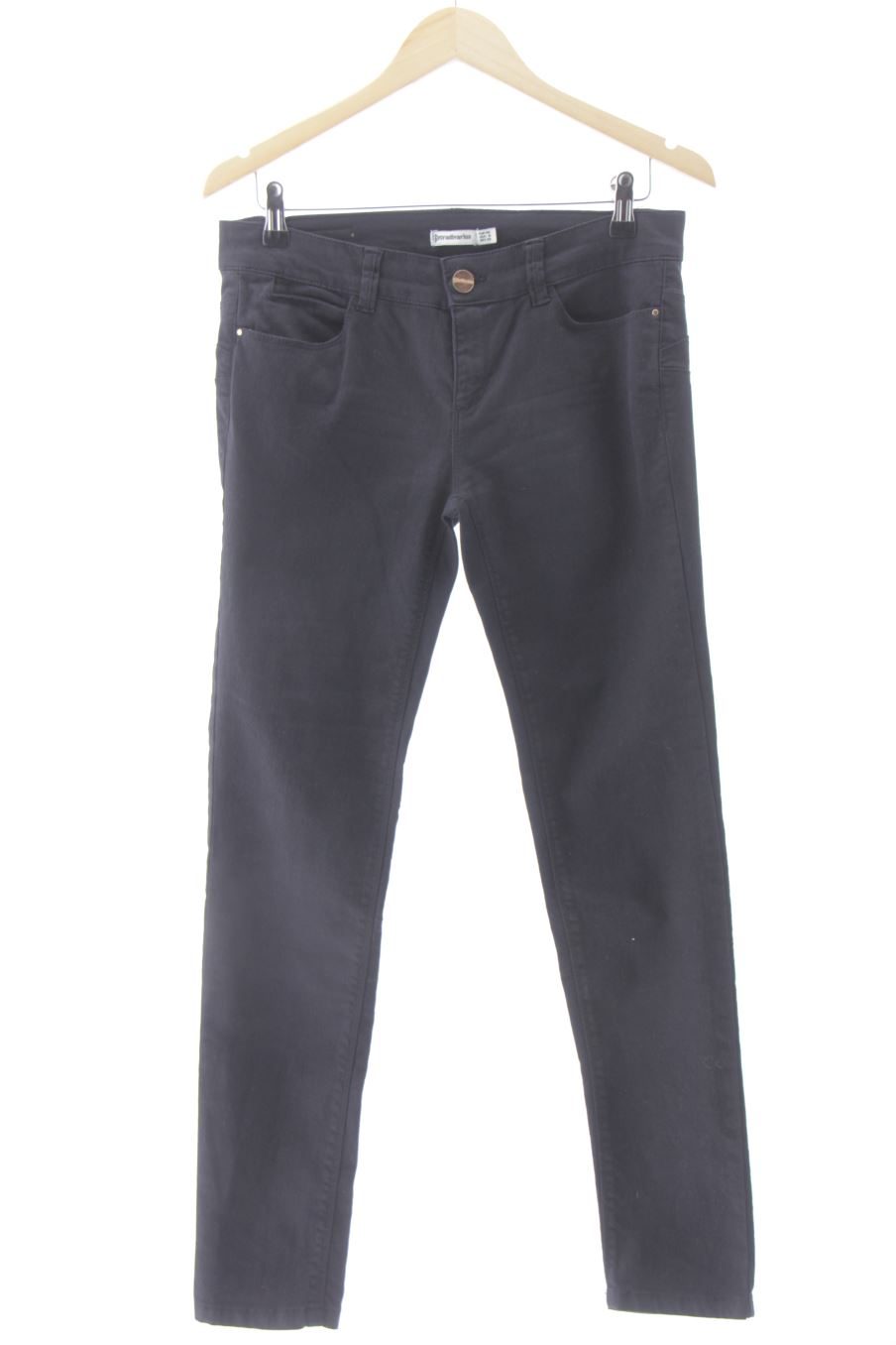 Jeans Stradivarius de la taille 40, de couleur noir de denim