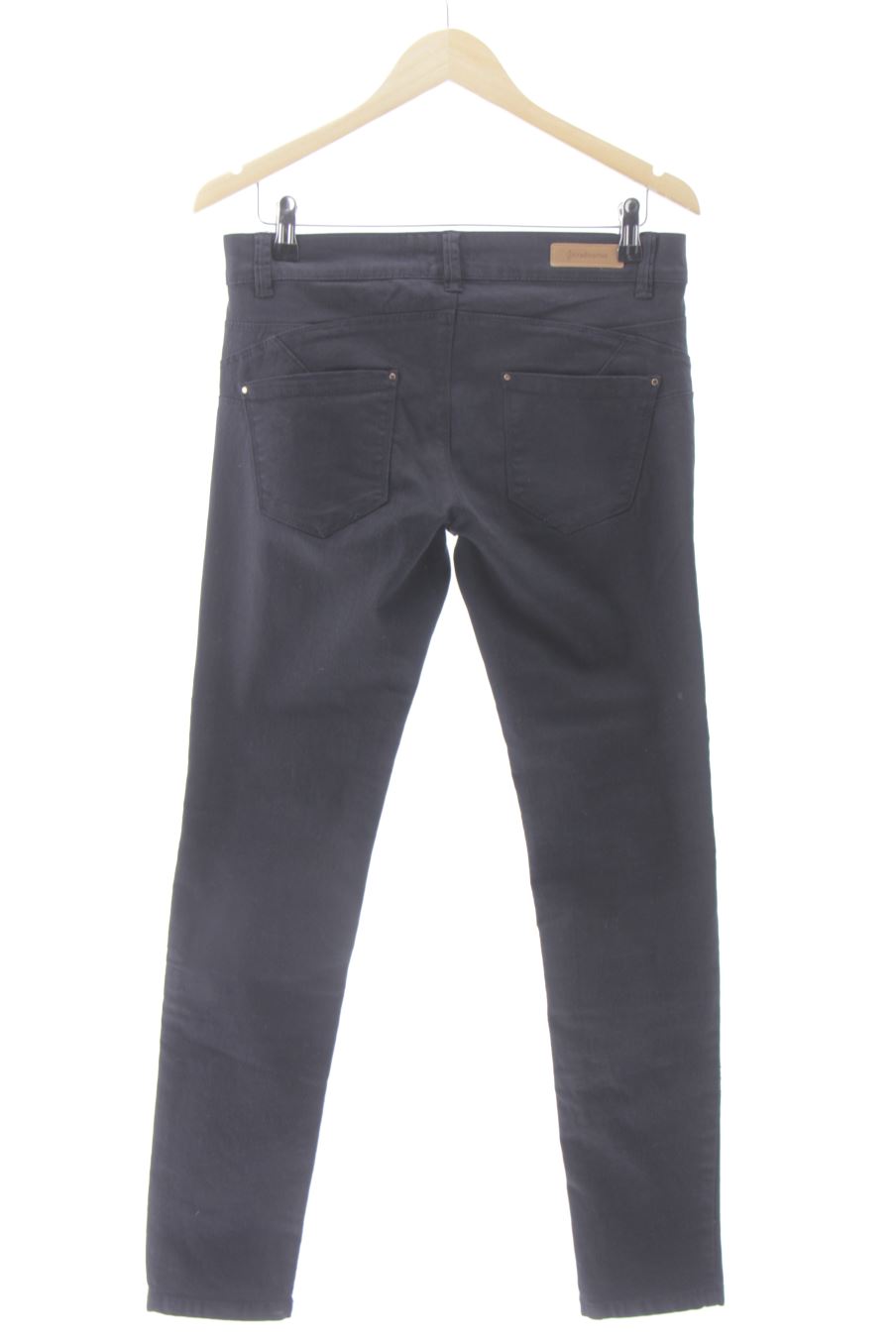 Jeans Stradivarius de la taille 40, de couleur noir de denim