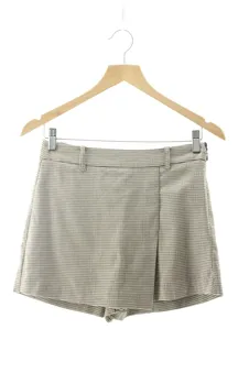 Pantalón corto XS Stradivarius, foto 1 de 2