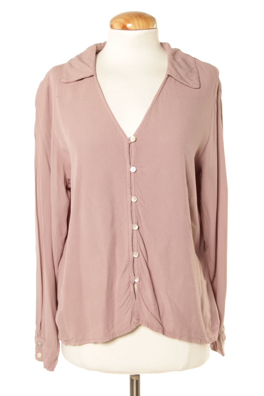 Chemise Marka de la taille XL, de couleur bordeaux