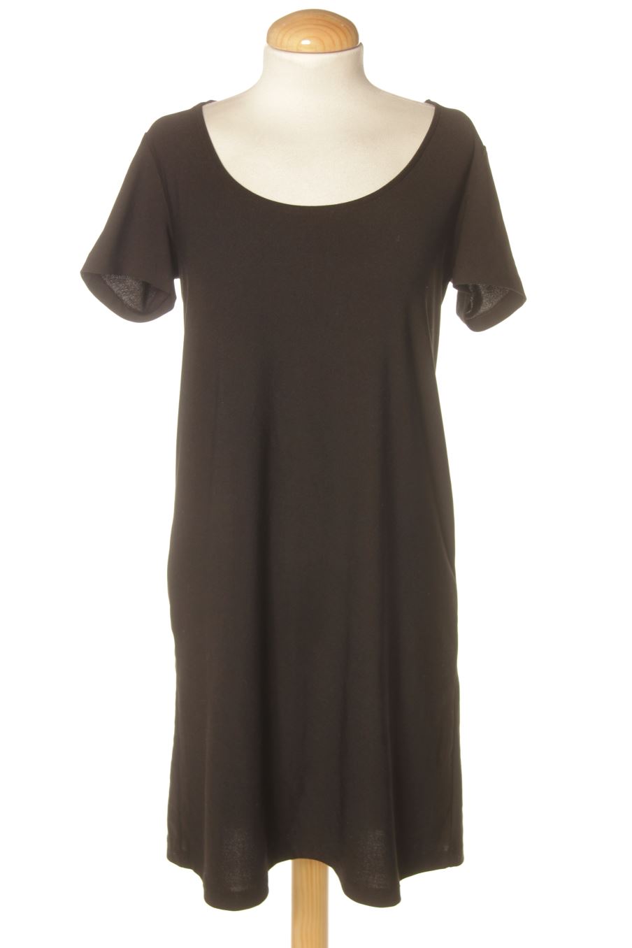 Robe casual Mango de la taille S, de couleur noir