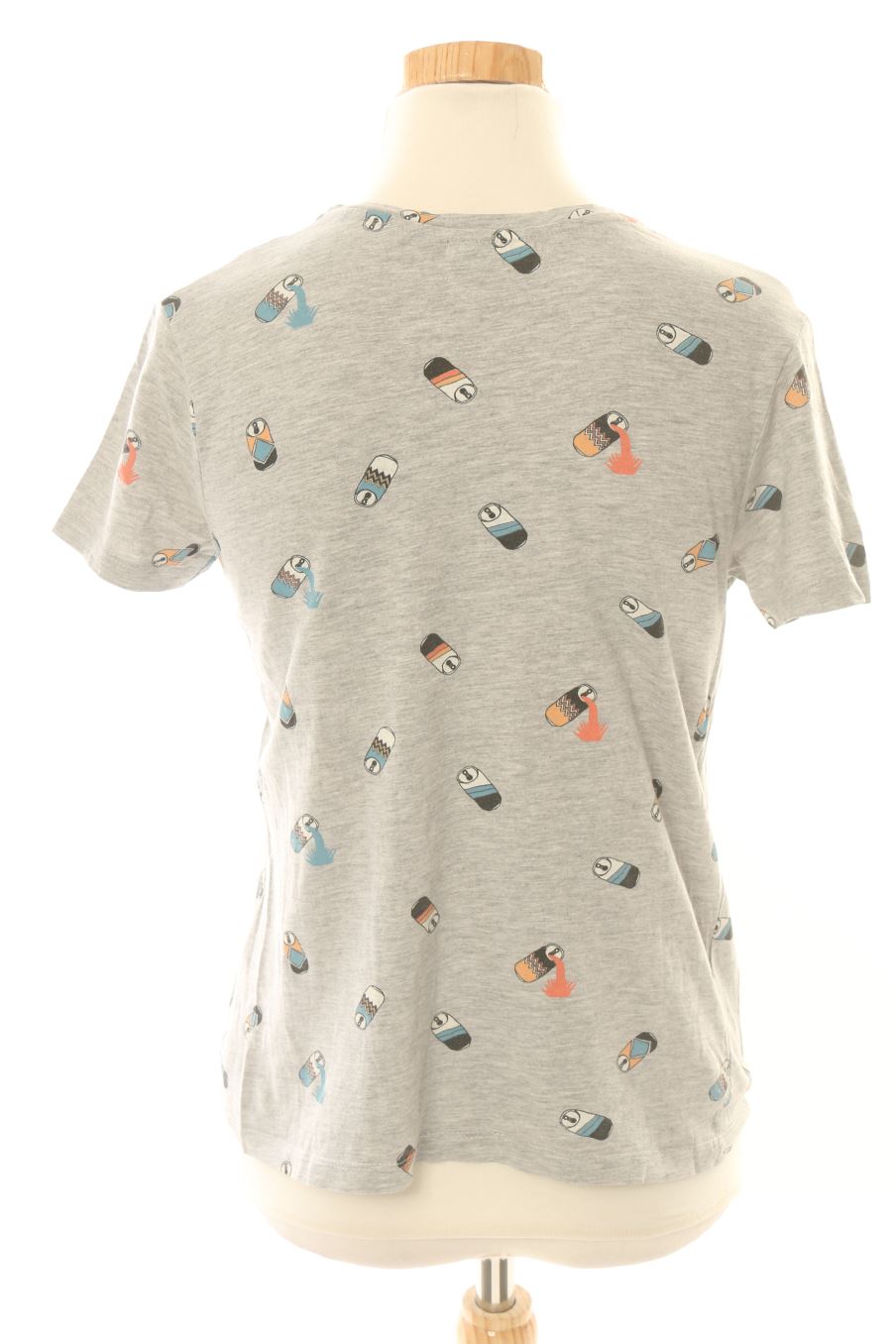 T-shirt Pull & Bear de la taille S, de couleur gris