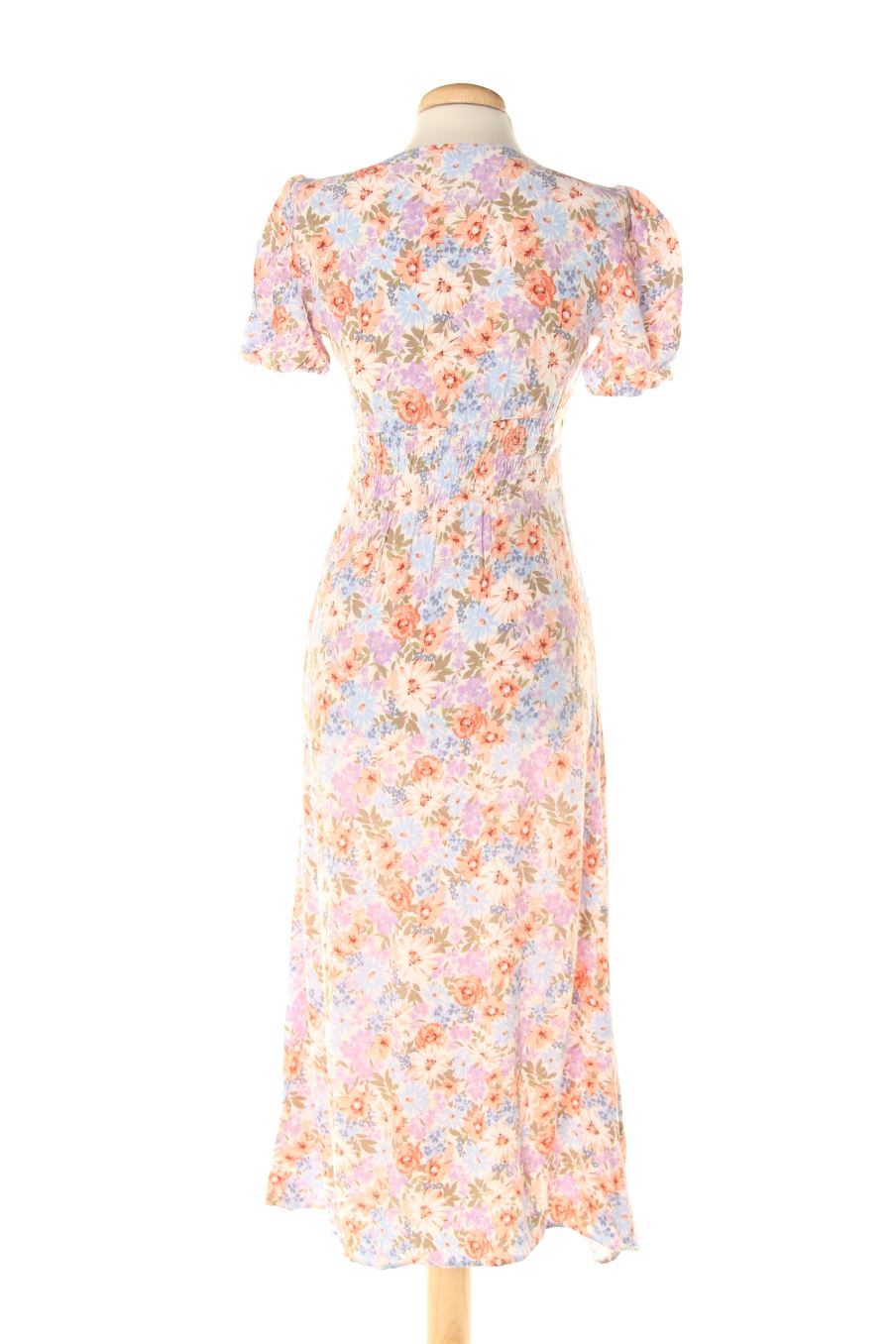 Robe casual Stradivarius de la taille S, de couleur fleurs