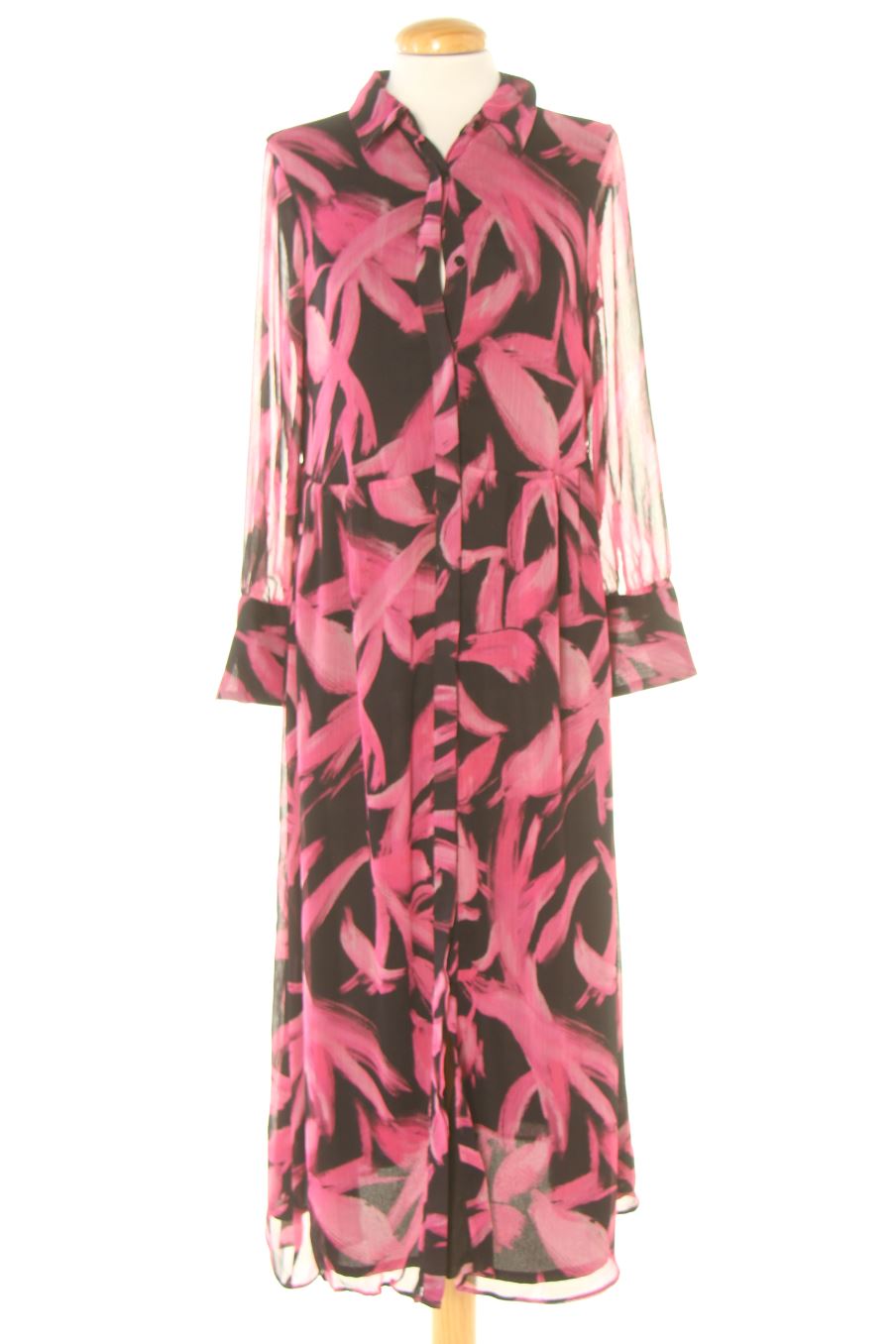 Robe casual Mango de la taille S, de couleur imprimés