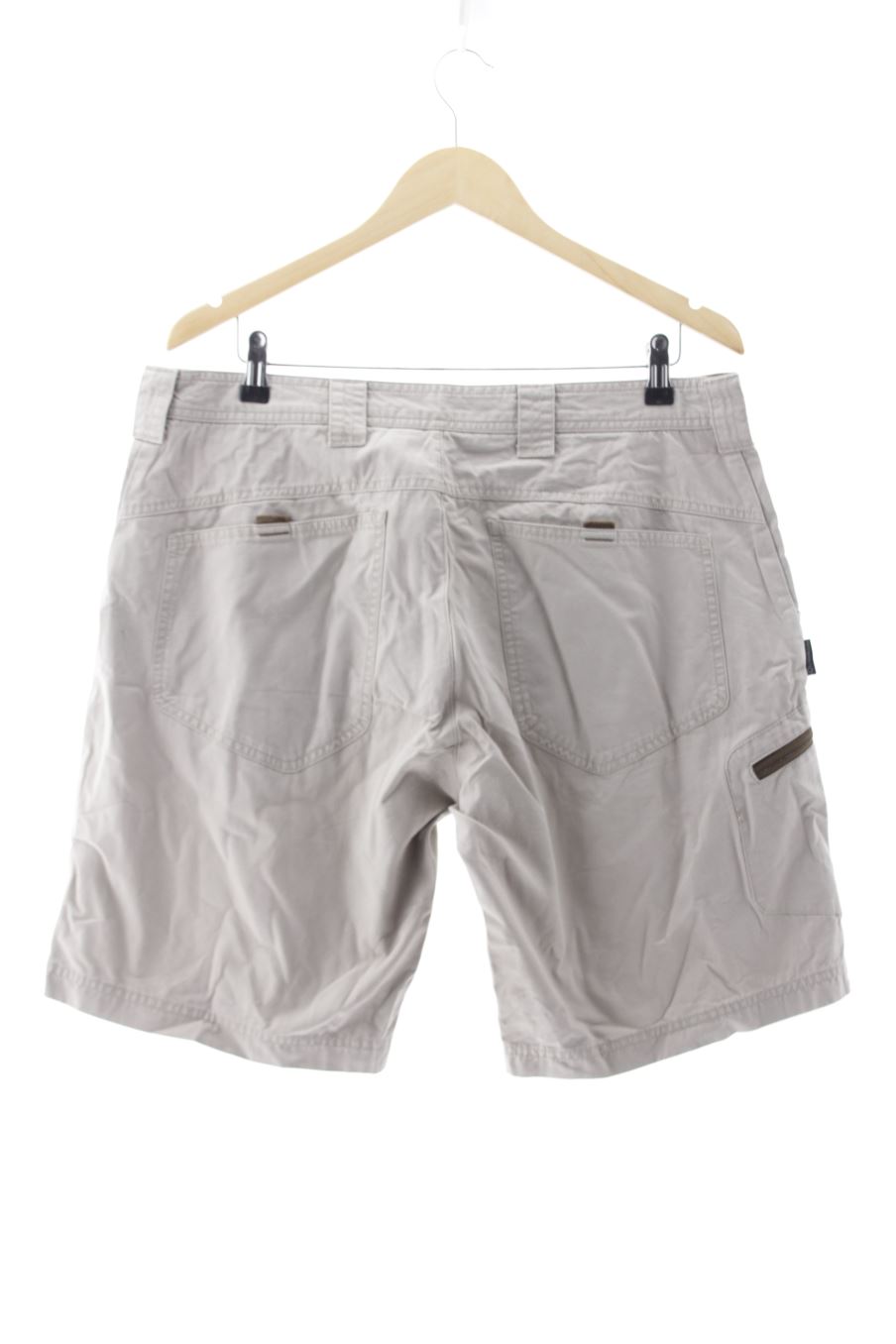 Pantalón corto de Decathlon de la talla 46