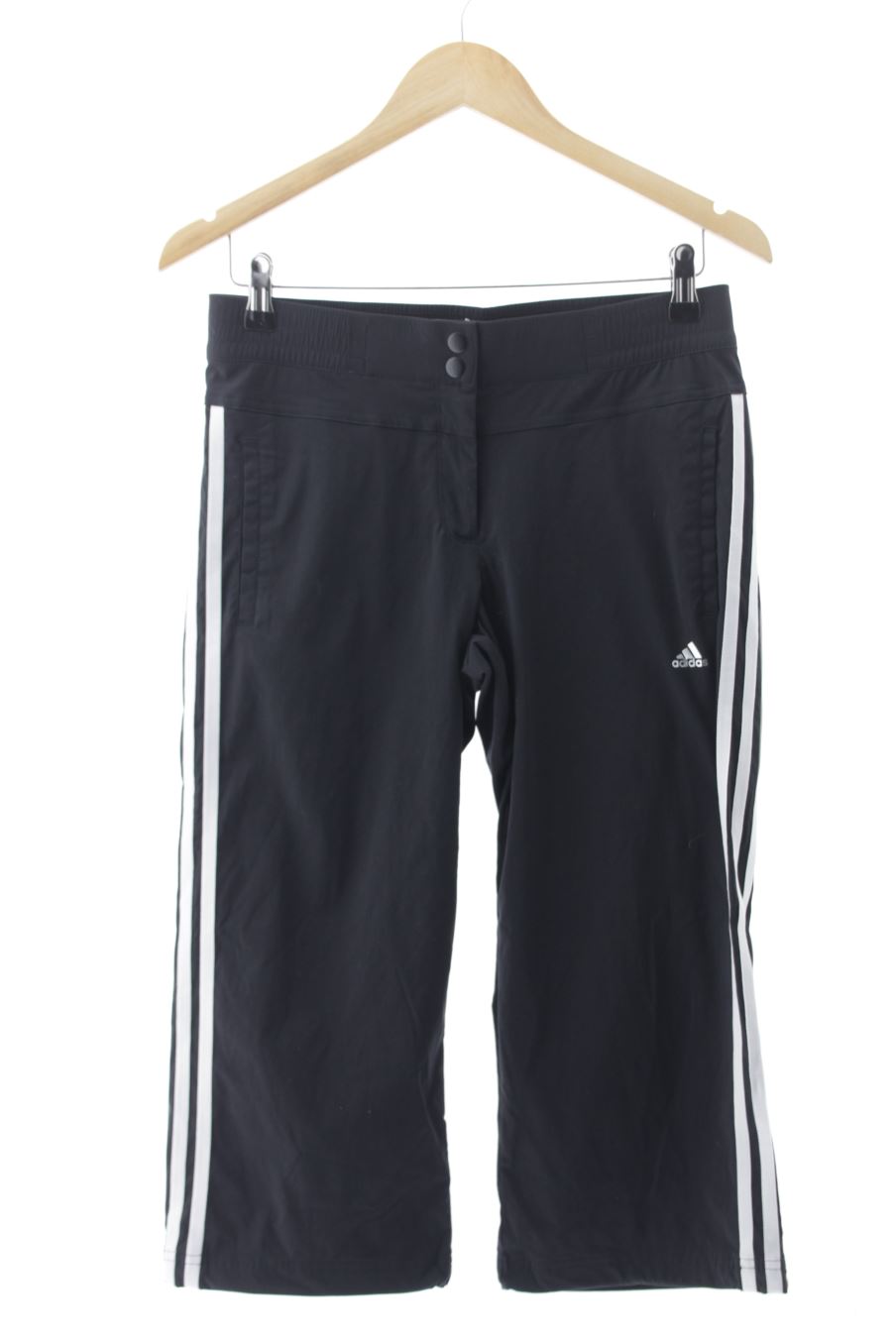Pantalon corto de deporte de Adidas de la talla 34, de color negro