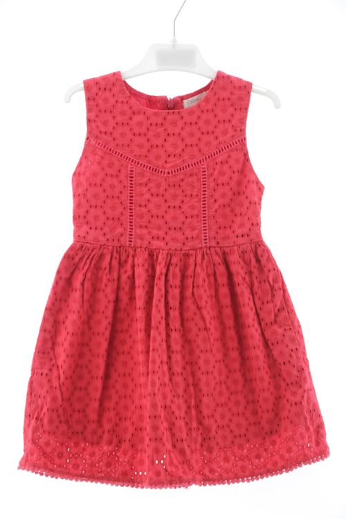 Aufwändiges Kleid