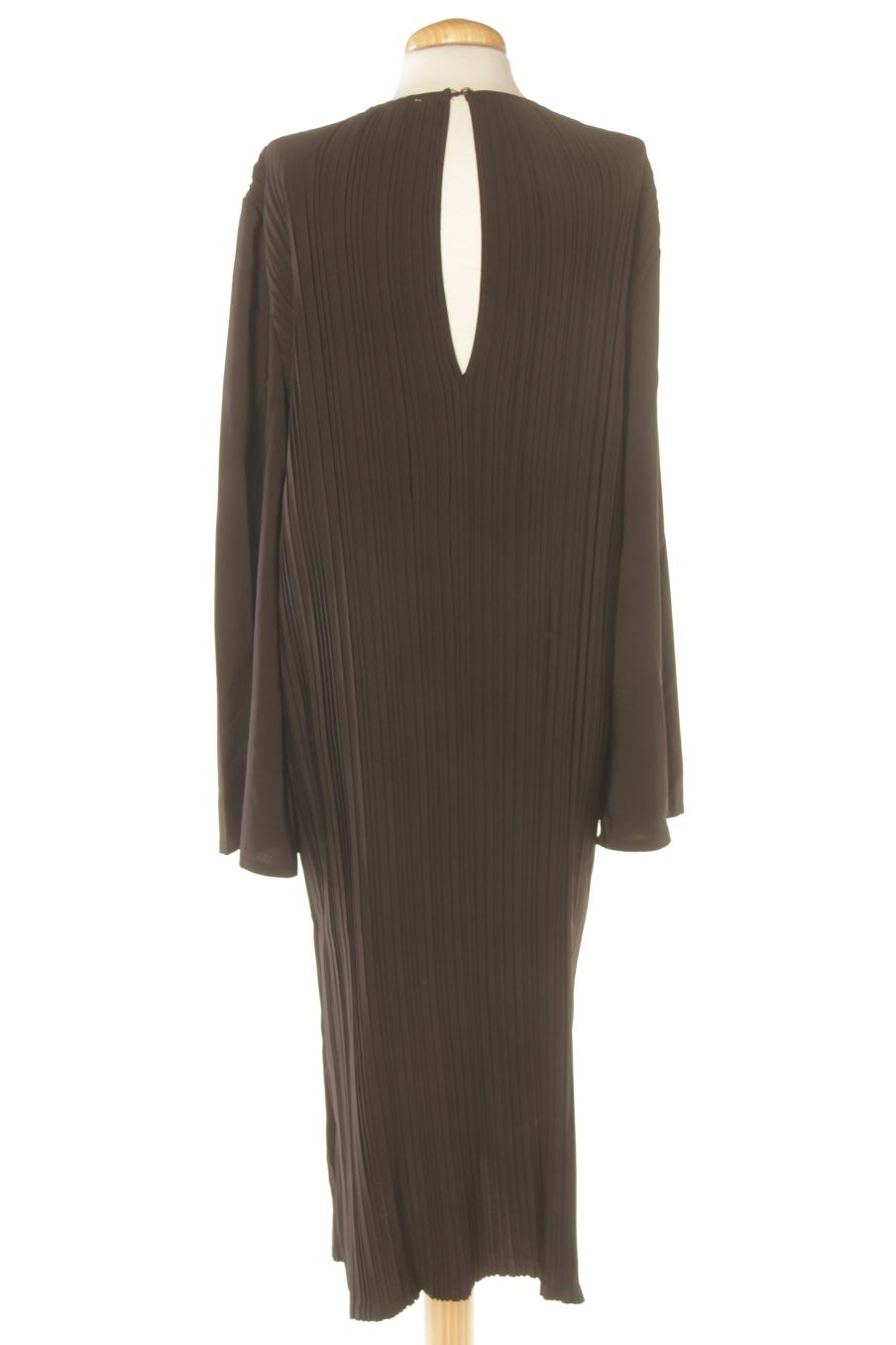 Robe casual Mango de la taille S, de couleur noir