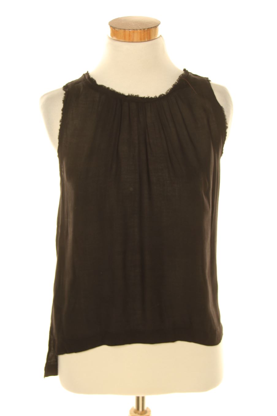 Top de Mango de la talla XS, de color negro