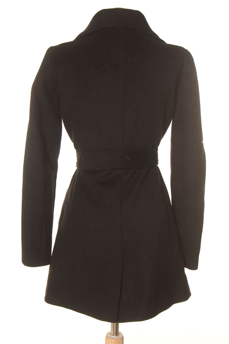 Manteau Bershka de la taille S, de couleur noir