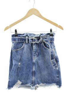 Falda 32 Bershka, foto 1 di 2