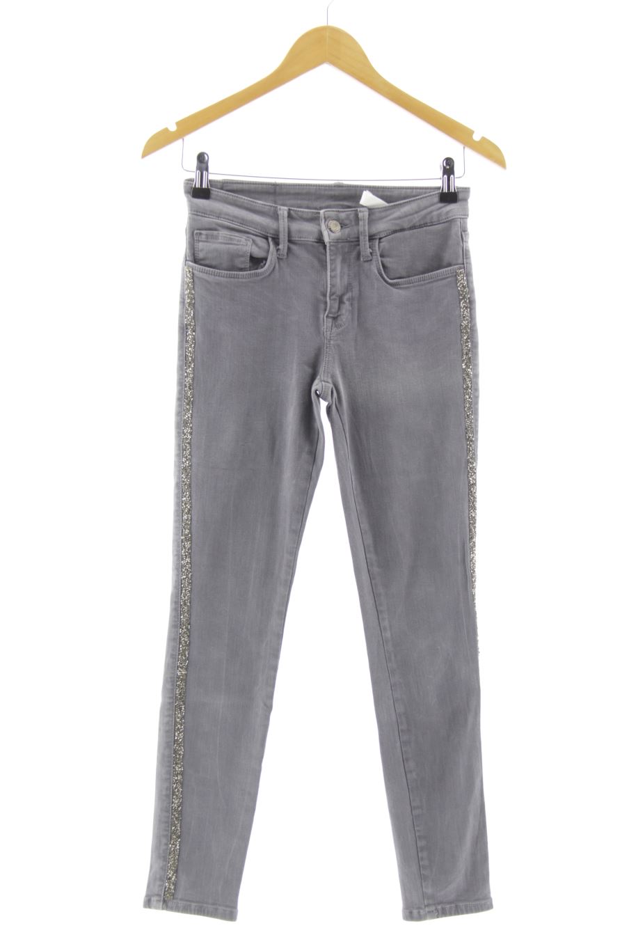 Vaquero de Zara de la talla 36, de color gris de ropa vaquera