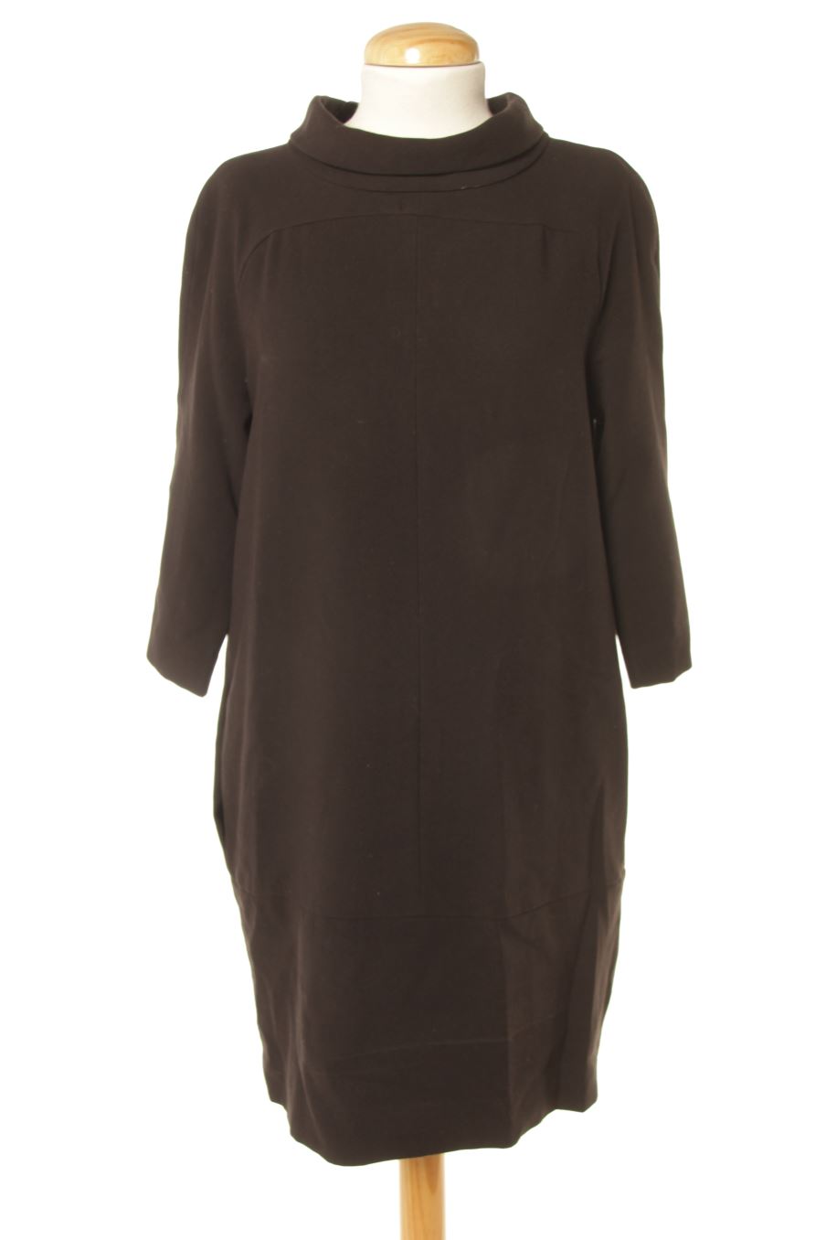 Robe casual Mango de la taille S, de couleur noir