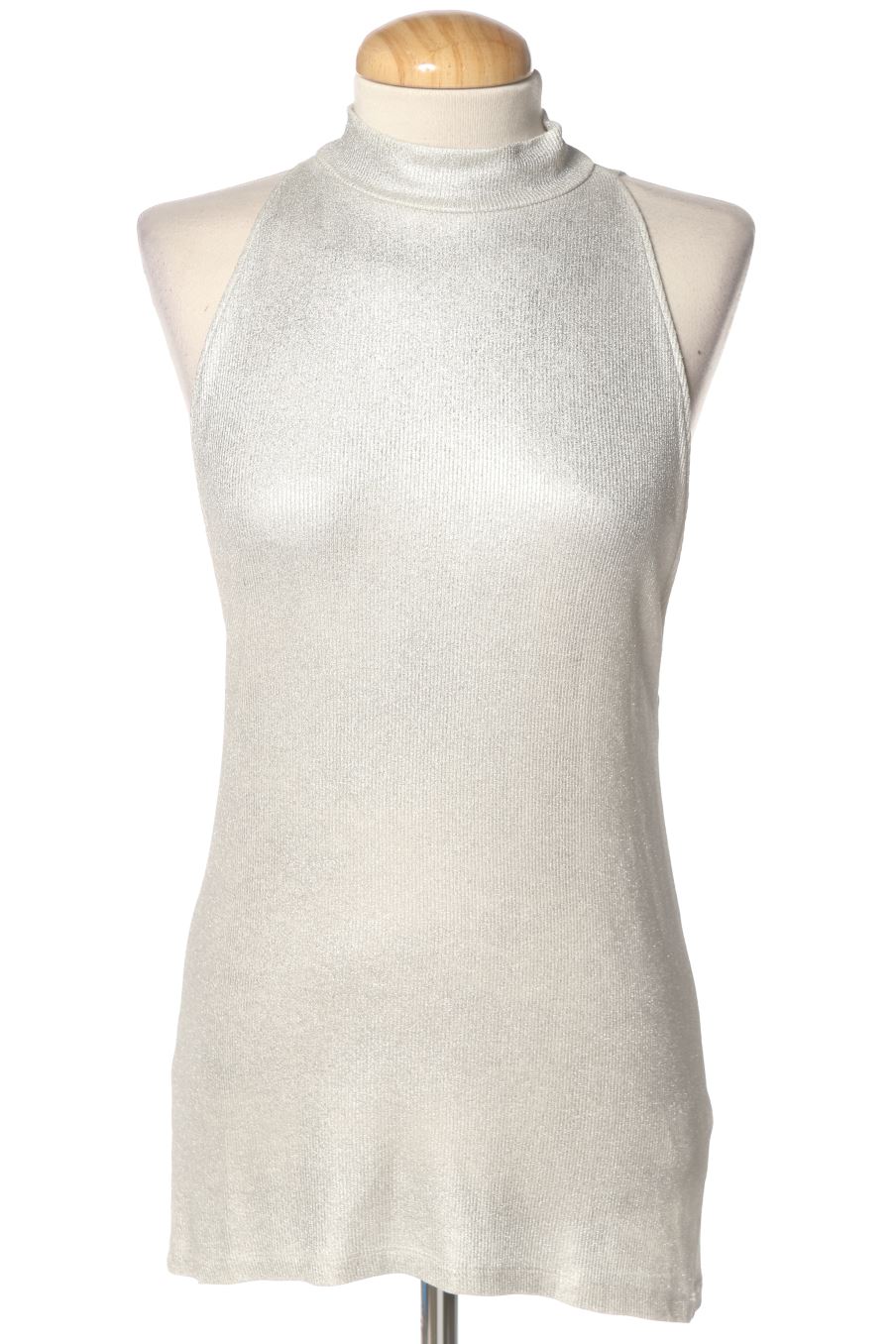 Top de Zara de la talla XL, de color plateado