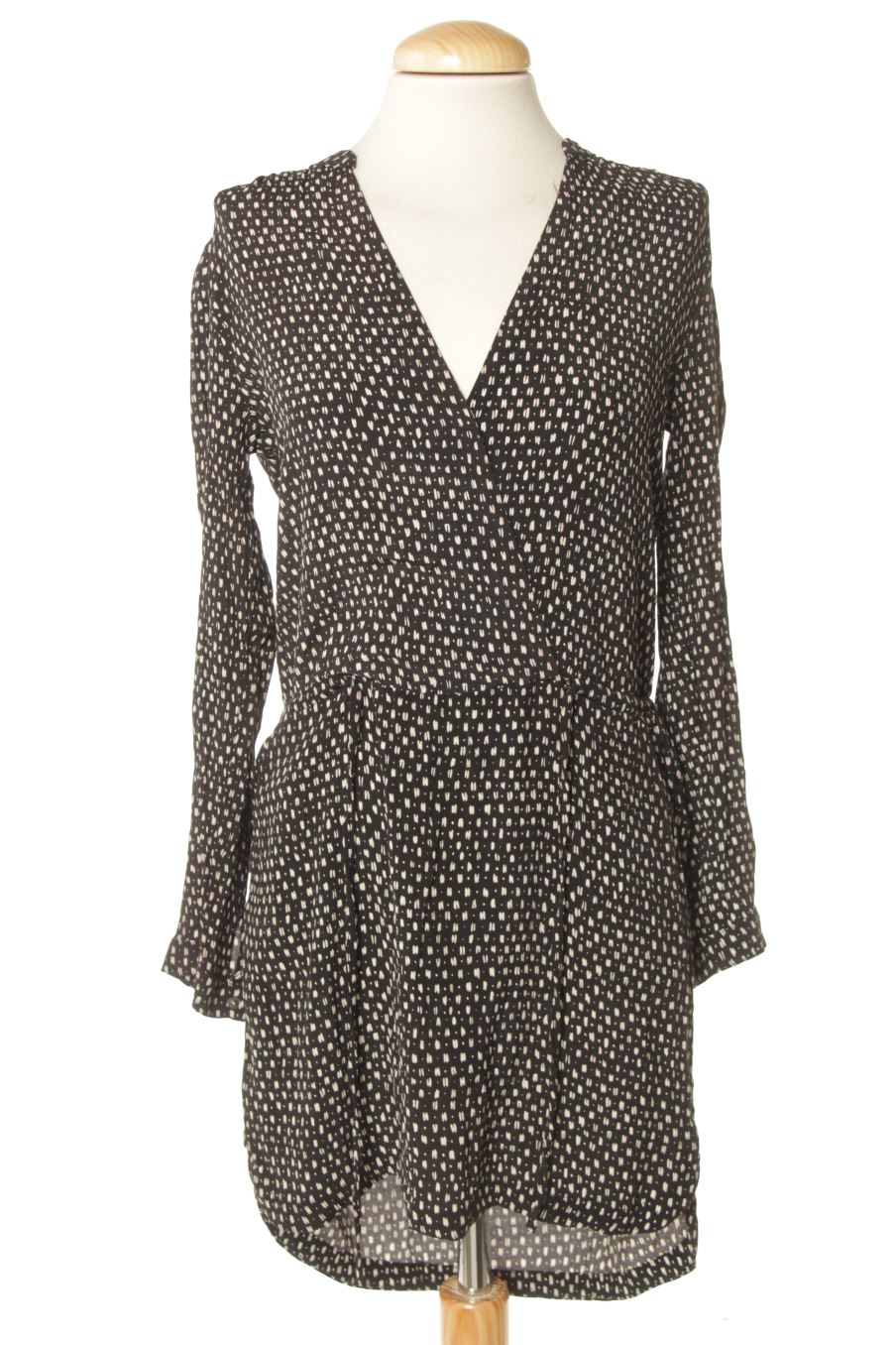 Robe casual Mango de la taille M, de couleur imprimés