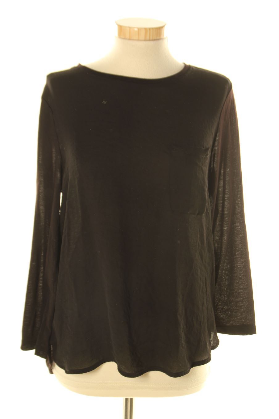 Camiseta manga larga de H&M de la talla S, de color negro
