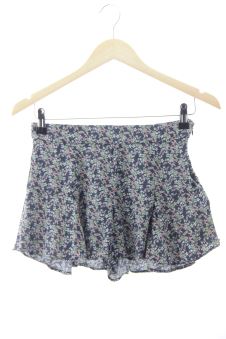 Shorts XS Zara, photo 1 sur 2
