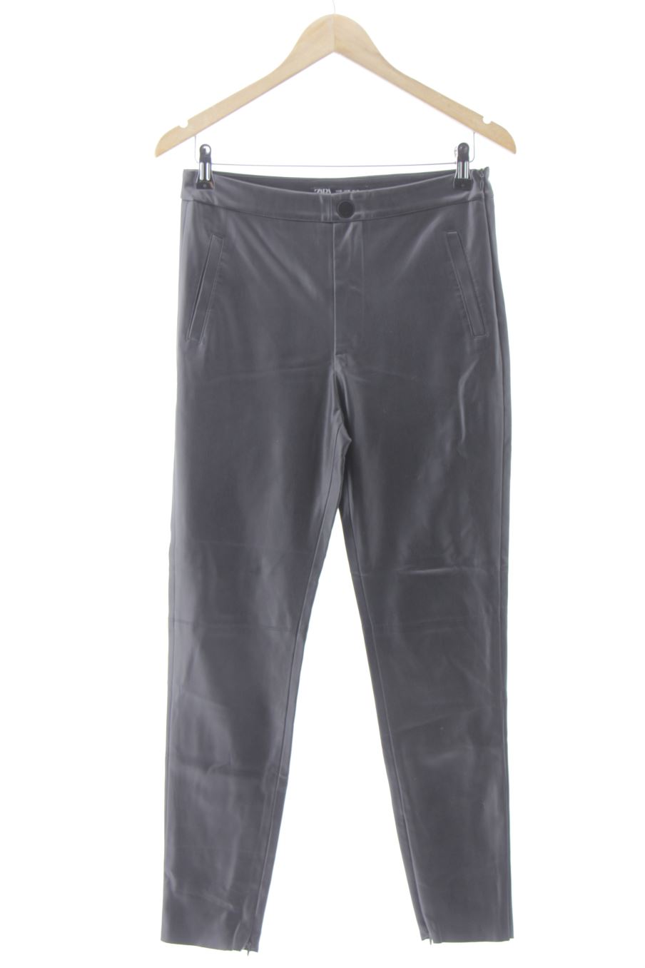 Pantalon Zara de la taille M, de couleur noir de synthétique