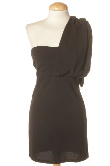 Aufwändiges Kleid 38 PRETTYLITTLETHING