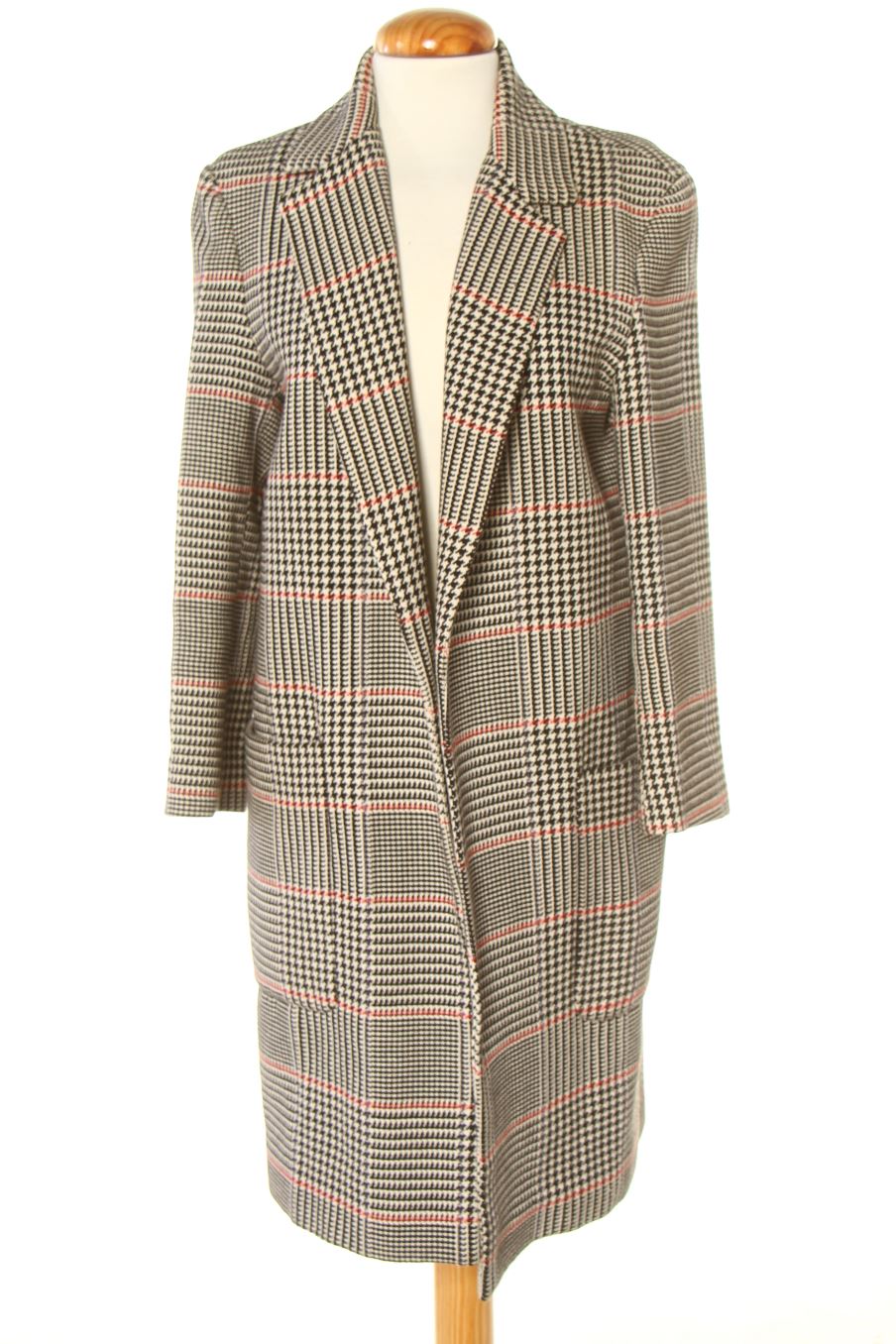 Manteau Zara de la taille S, de couleur carreaux