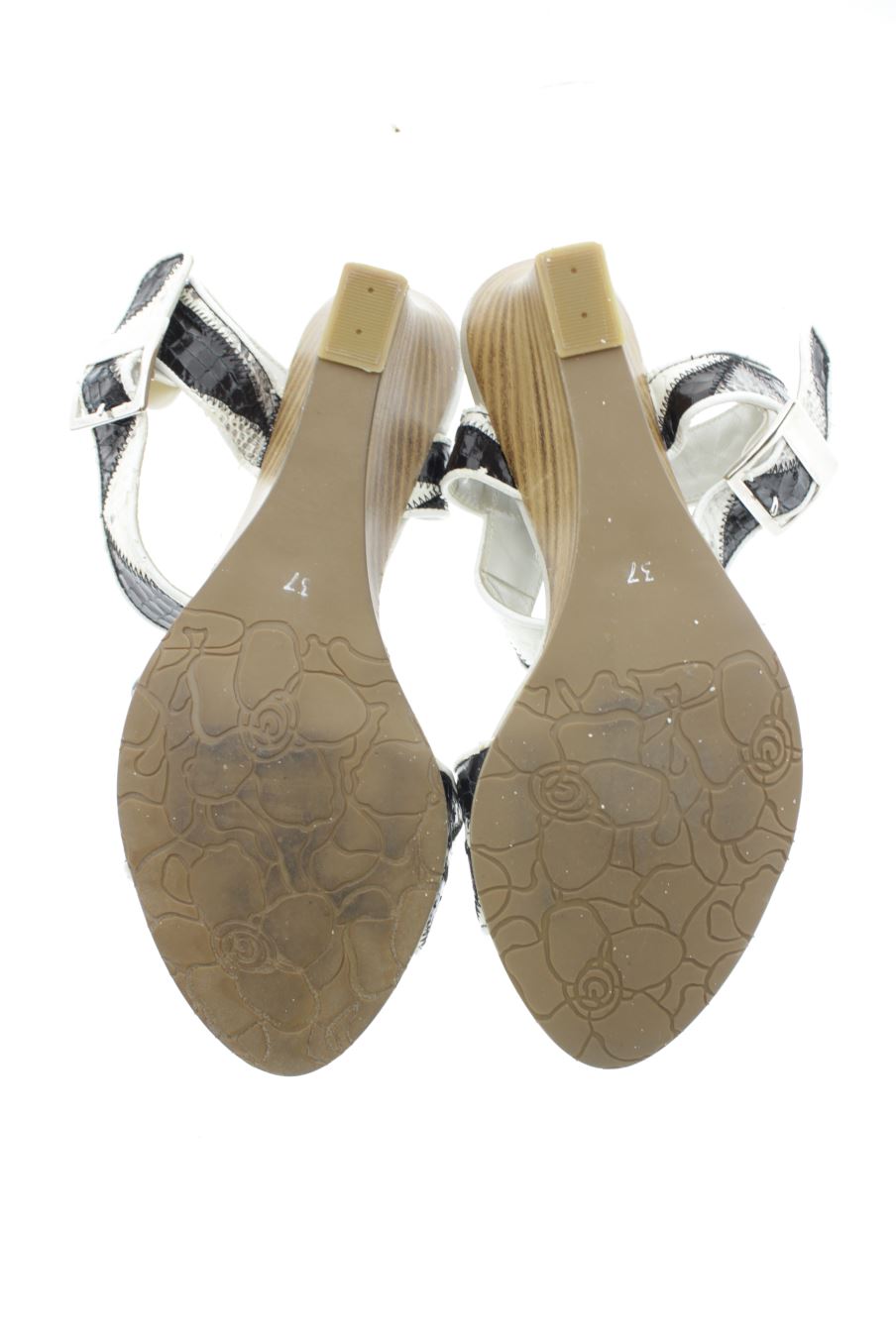 Sandalias tacon de Botticelli de la talla 37, de color negro de