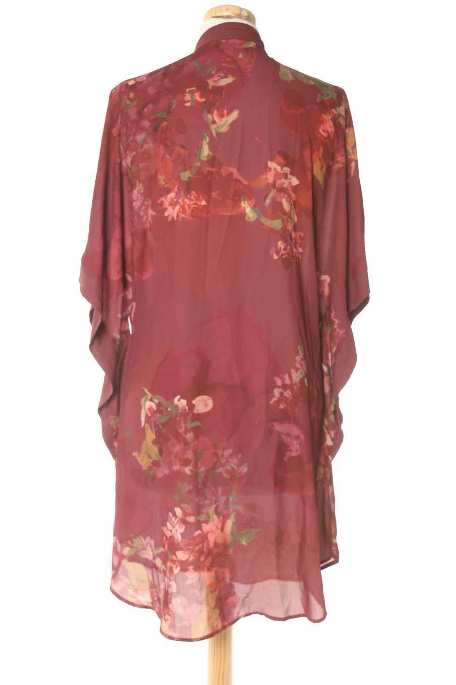 Kimono de Oysho de la talla S, de color estampado