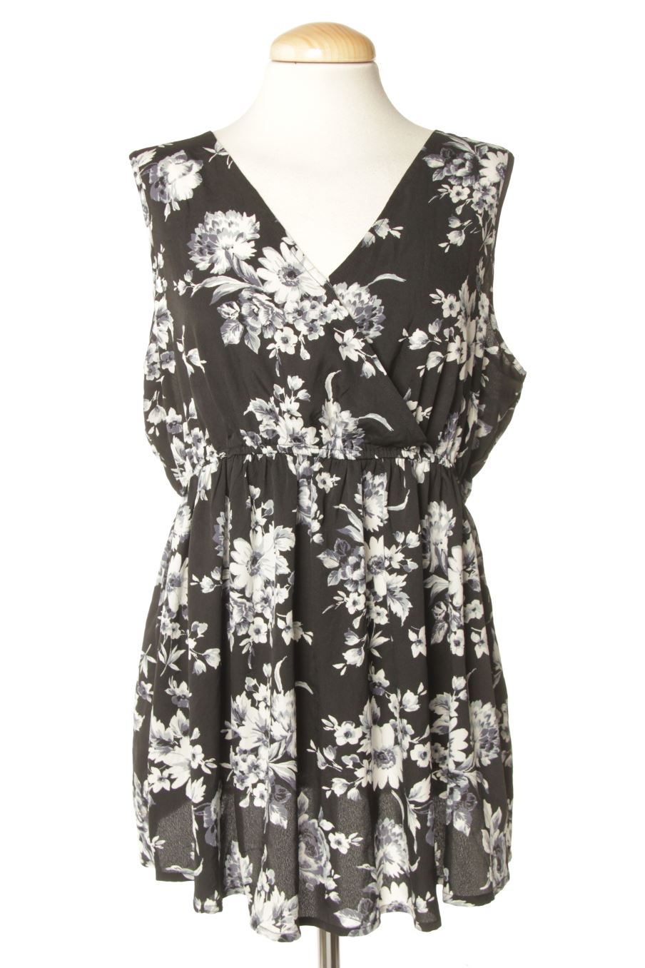 Top de new look de la talla 42, de color flores