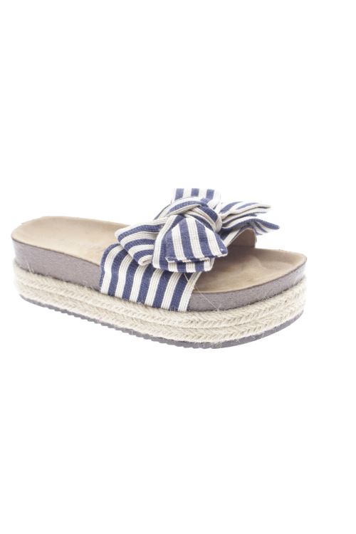 Sandalen mit Absatz