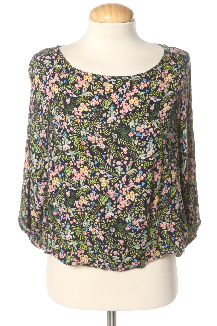 Blusa a maniche lunghe de Stradivarius de la talla L, de color fiori