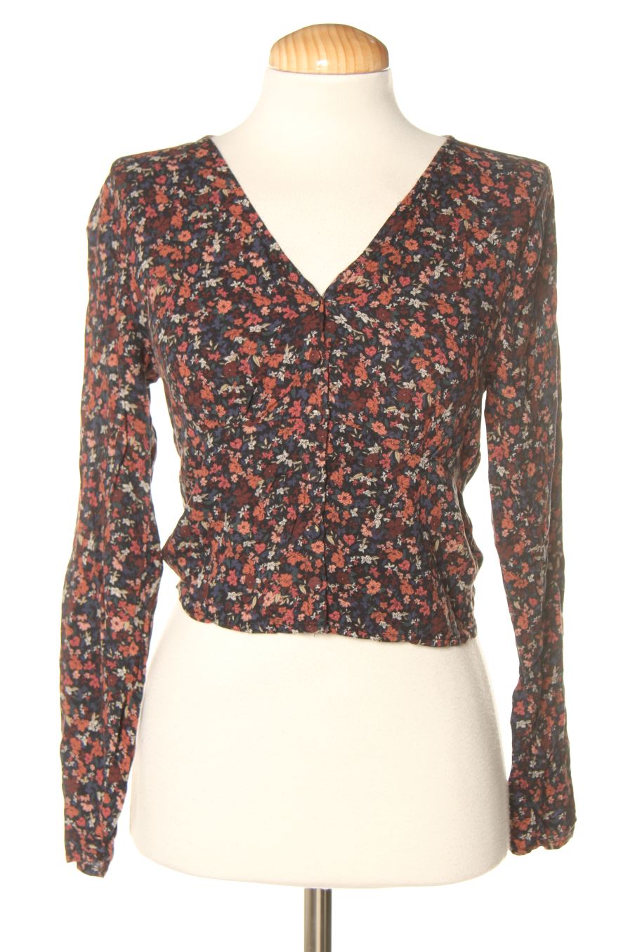 Blusa flores pull and bear 2025